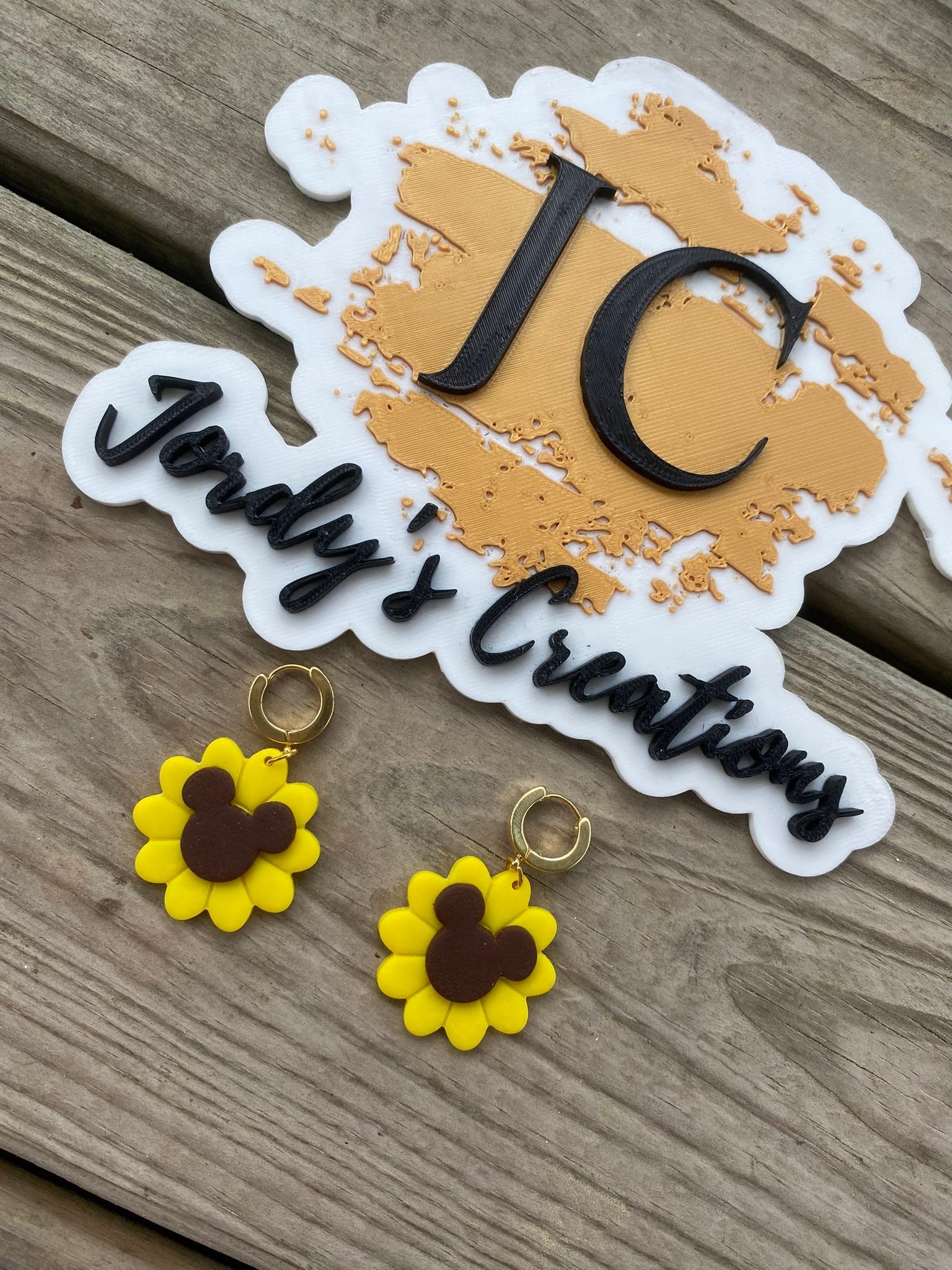 Hidden Sunflower Huggies