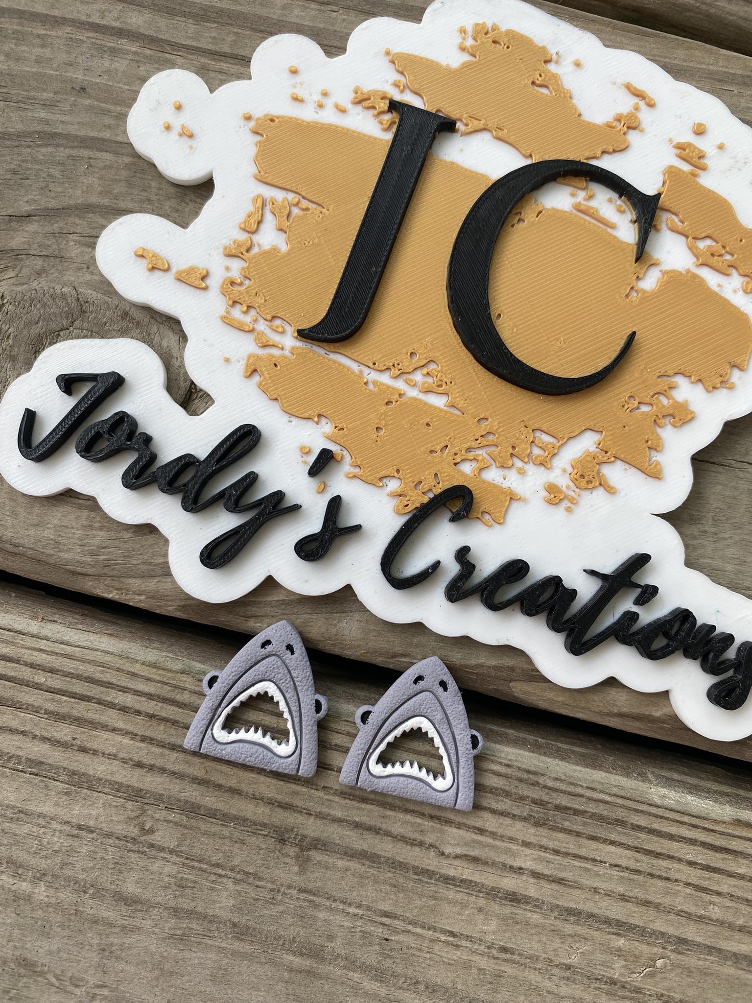 Jaws Studs